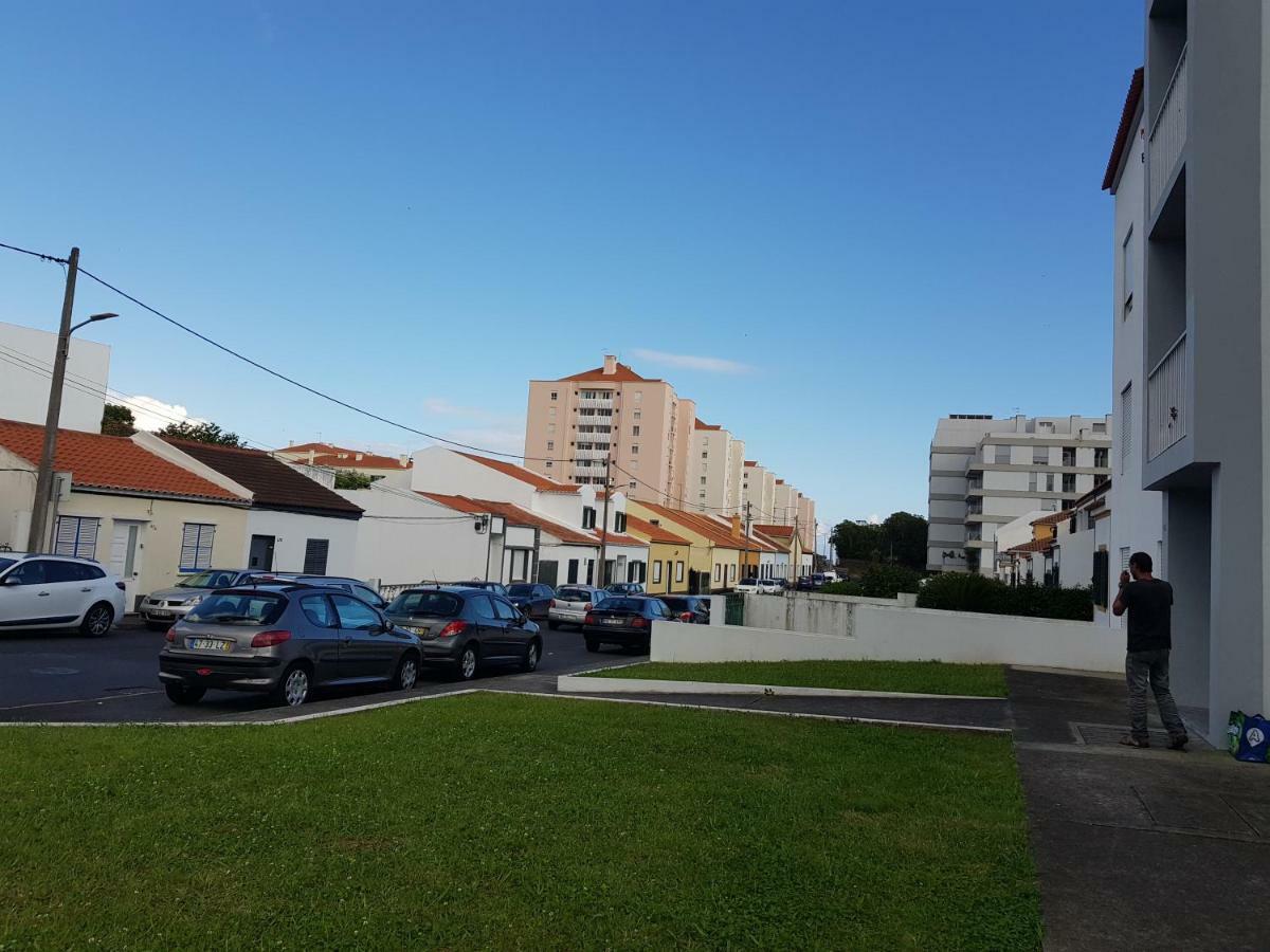 Apartamento Moderno E Elegante Ponta Delgada Exteriör bild